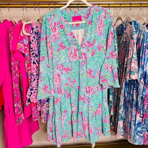 NO FOR SALE Lilly Pulitzer collection there are all NO FOR SALE - Picture 12 of 15